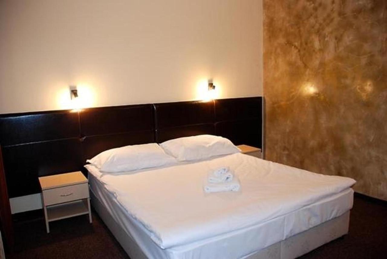 Hotel Rodina バンスコ エクステリア 写真